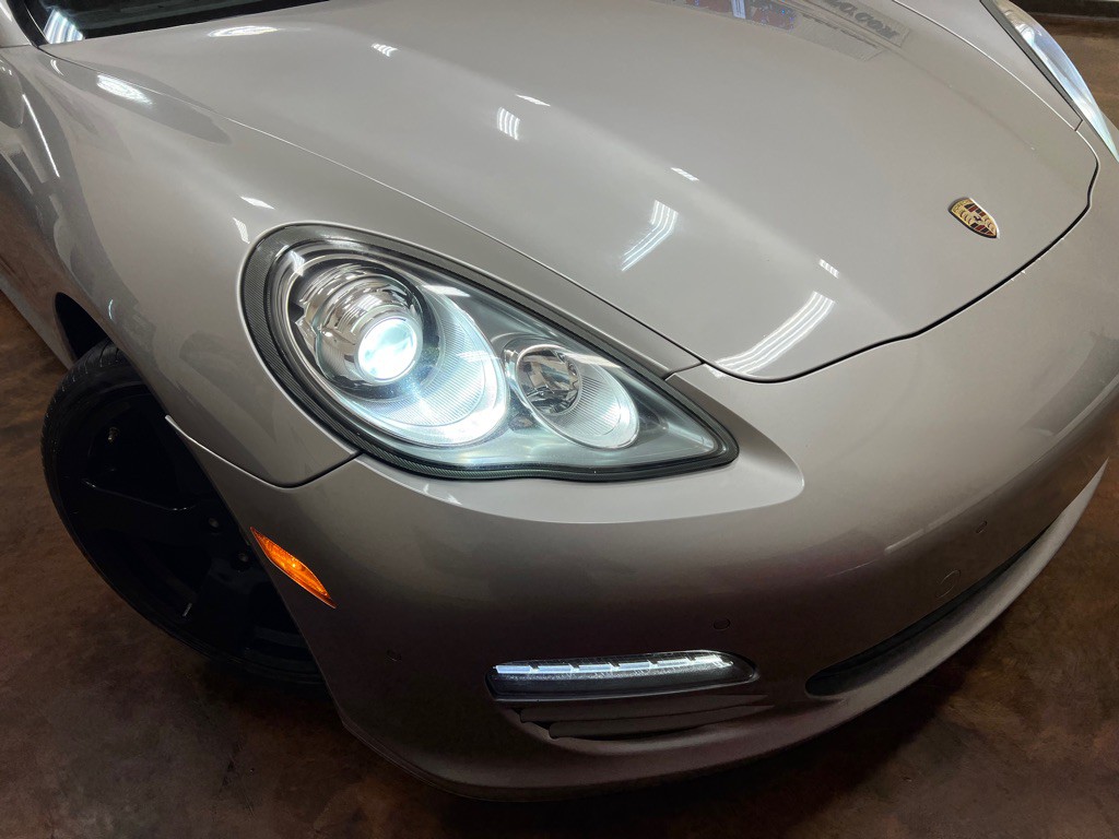 2011 Porsche Panamera Image 45