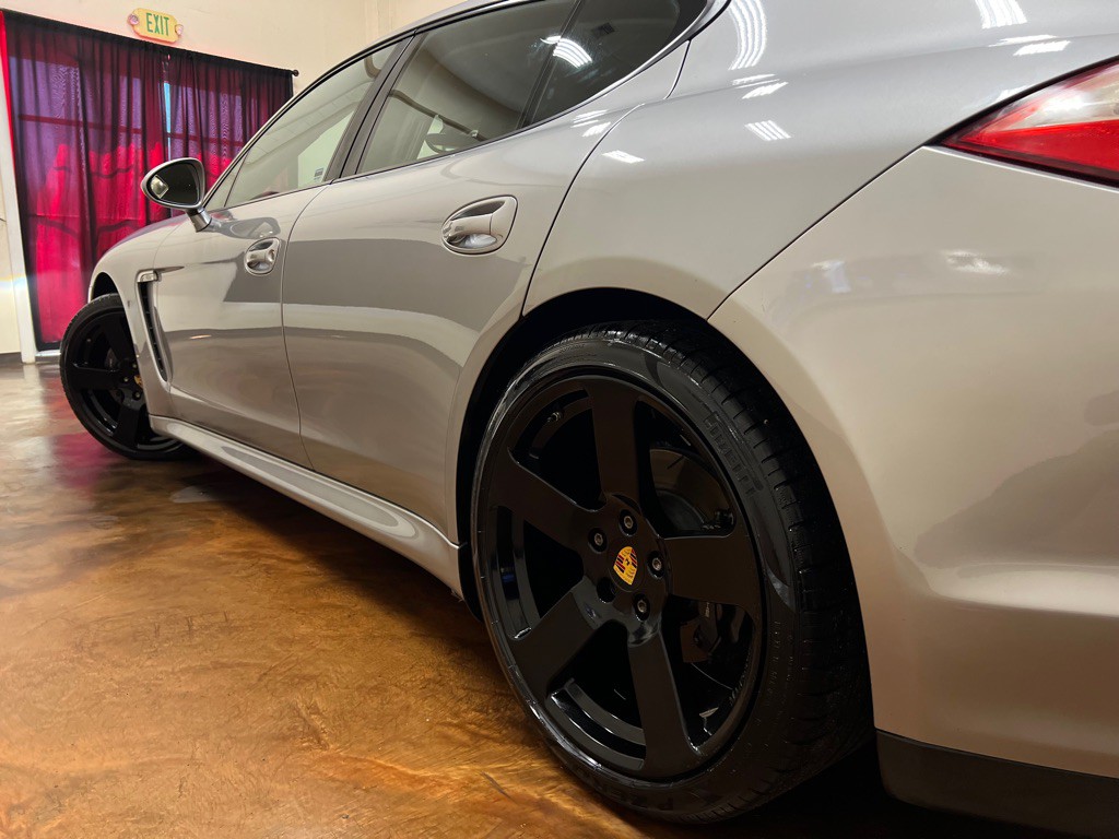 2011 Porsche Panamera Image 48