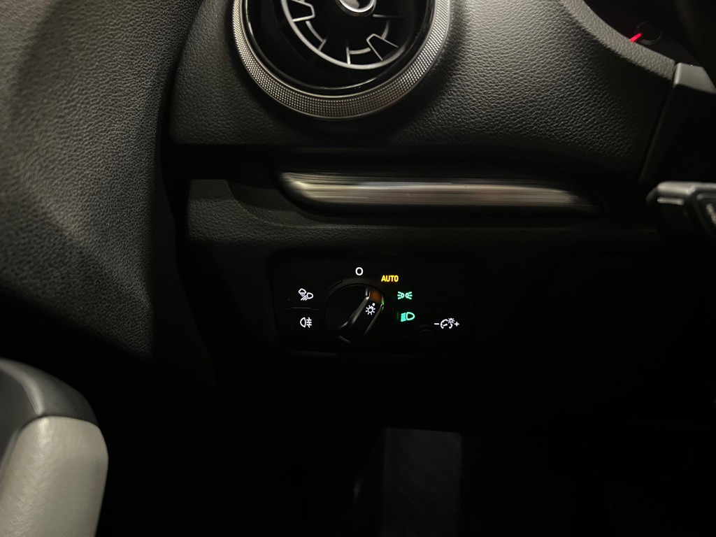 2018 Audi A3 Image 43