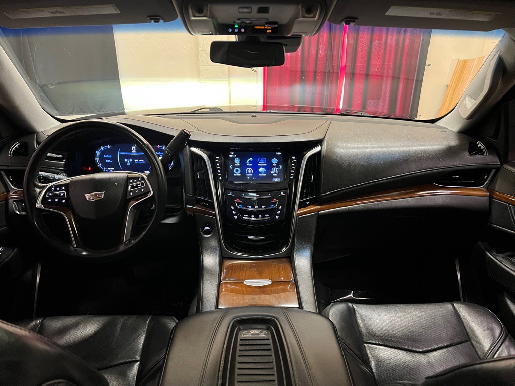 2018 Cadillac Escalade Image 14