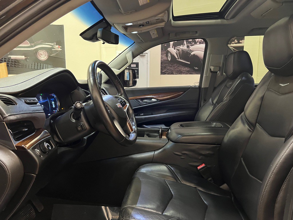 2018 Cadillac Escalade Image 17