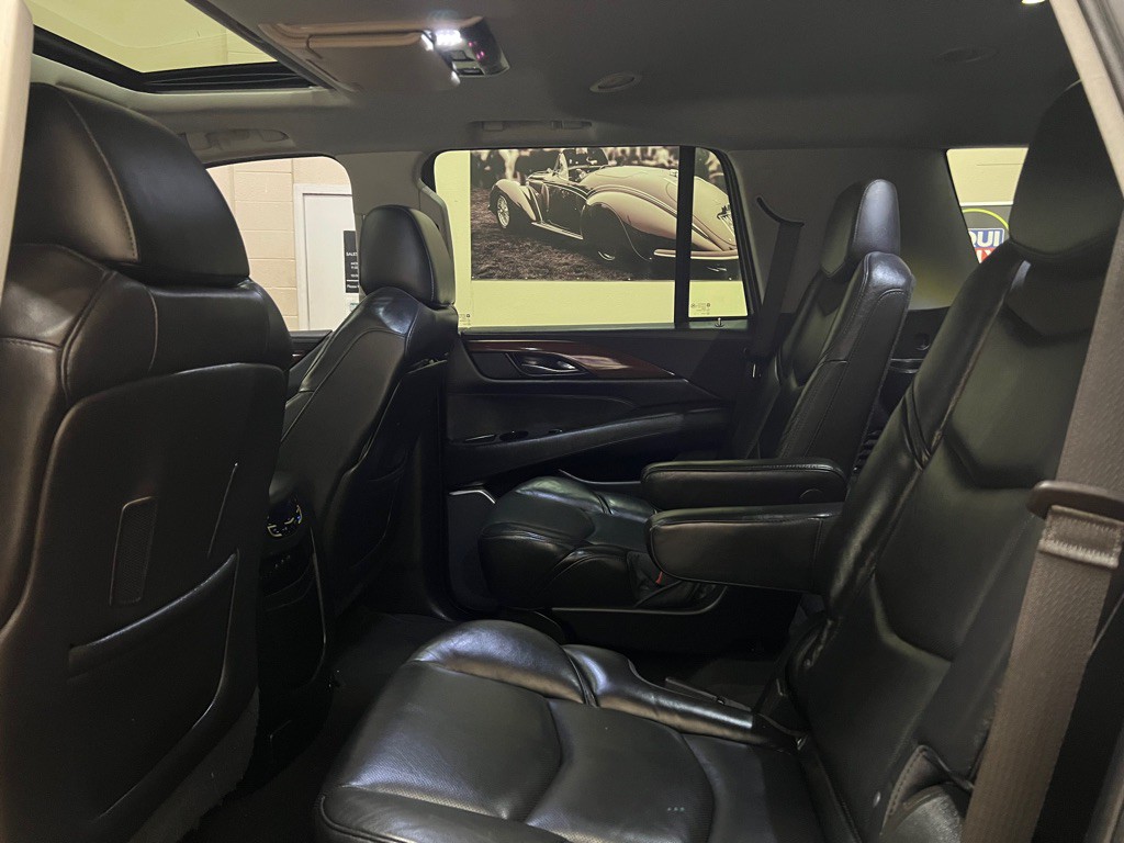 2018 Cadillac Escalade Image 20