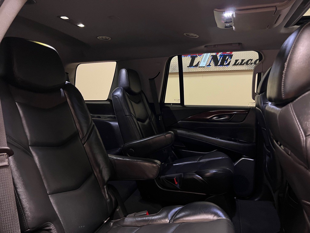 2018 Cadillac Escalade Image 27