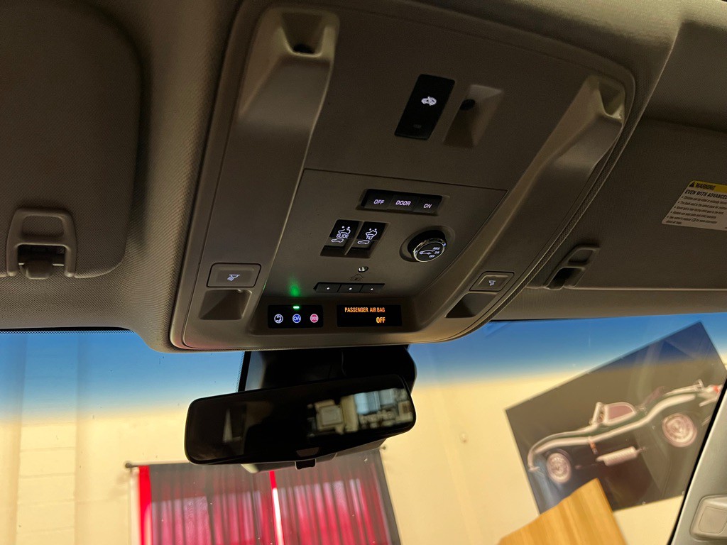 2018 Cadillac Escalade Image 41