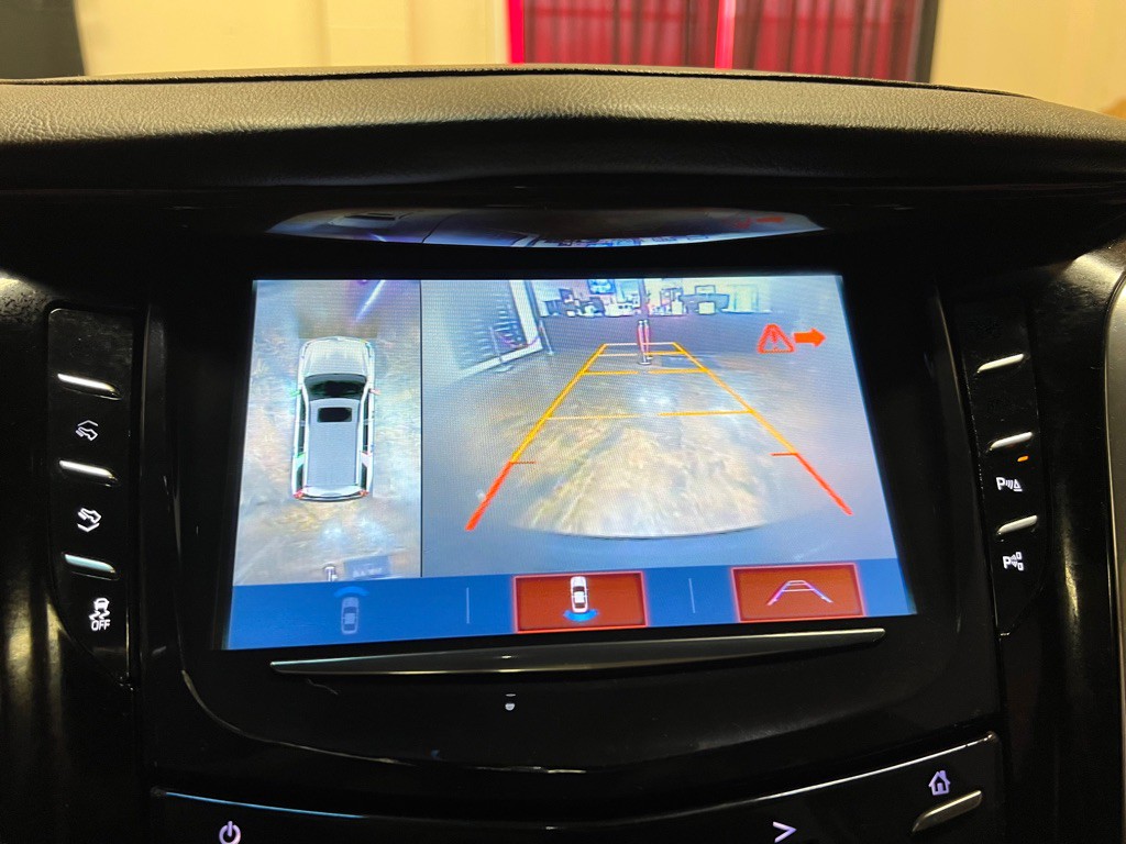 2018 Cadillac Escalade Image 44