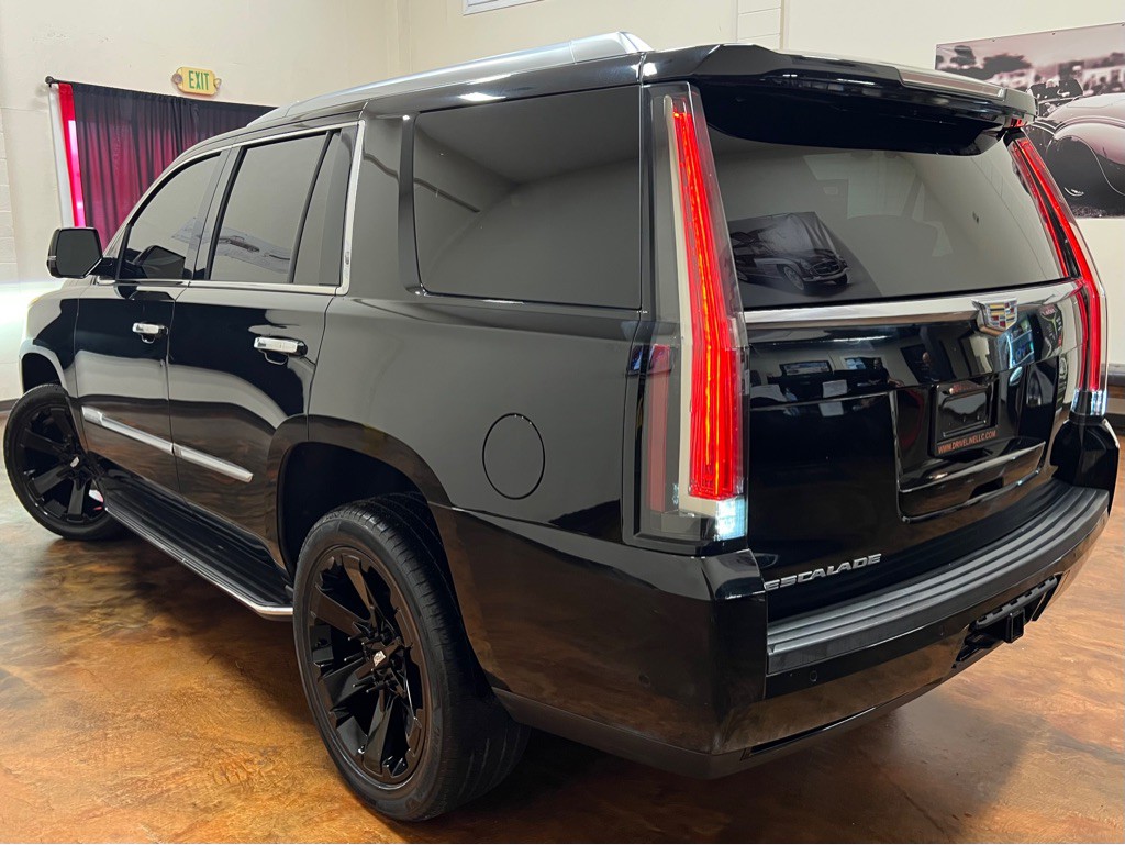 2018 Cadillac Escalade Image 48