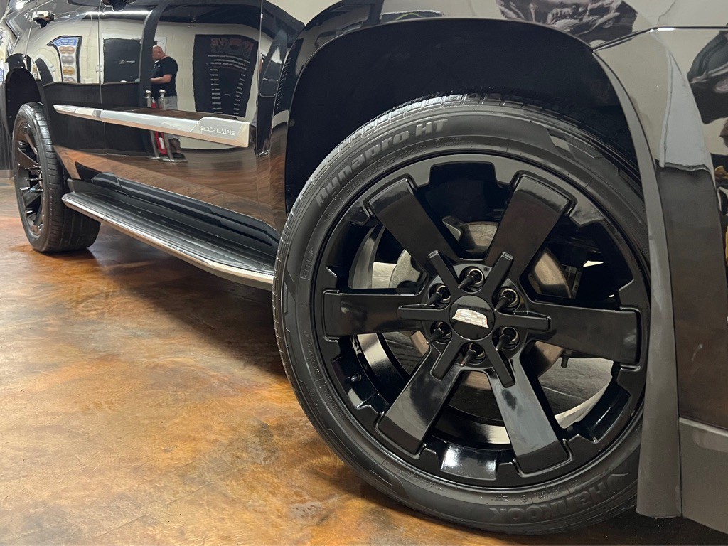 2018 Cadillac Escalade Image 54