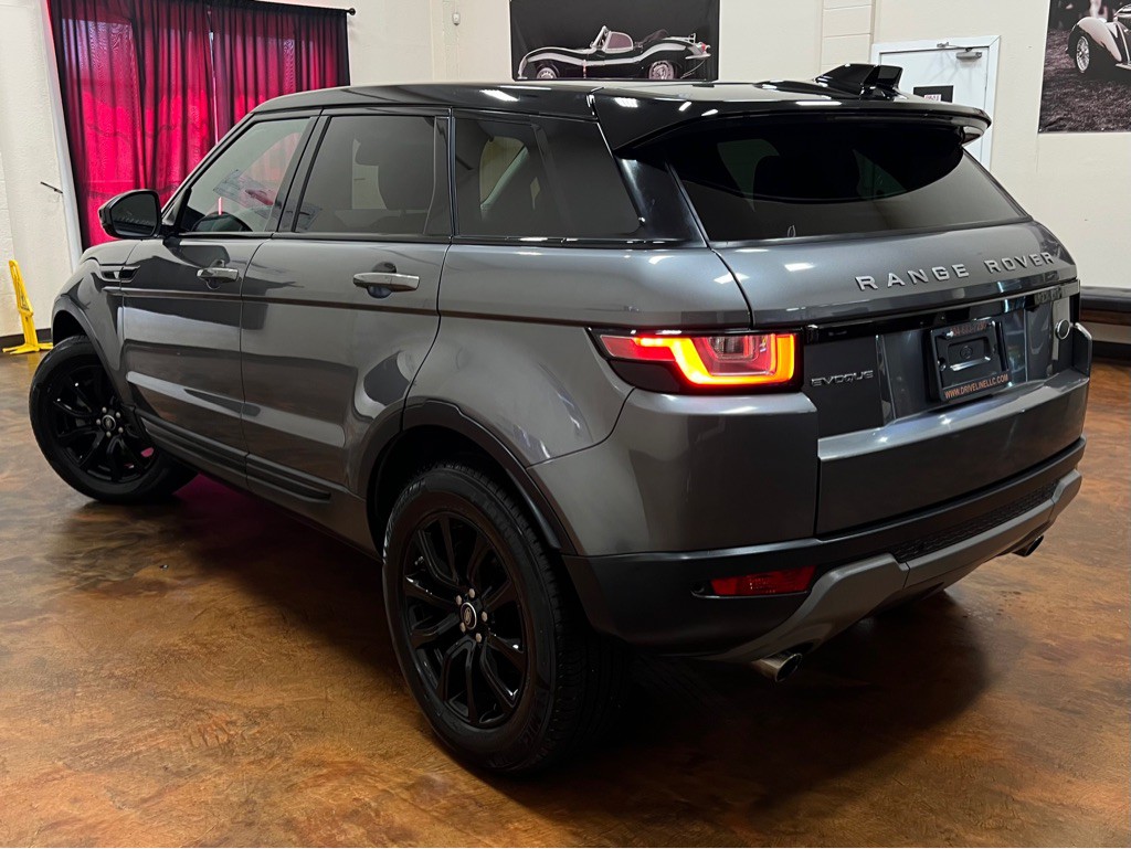 2019 Land Rover Range Rover Evoque Image 2