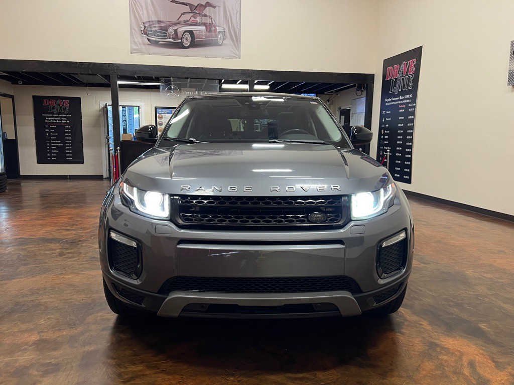 2019 Land Rover Range Rover Evoque Image 4