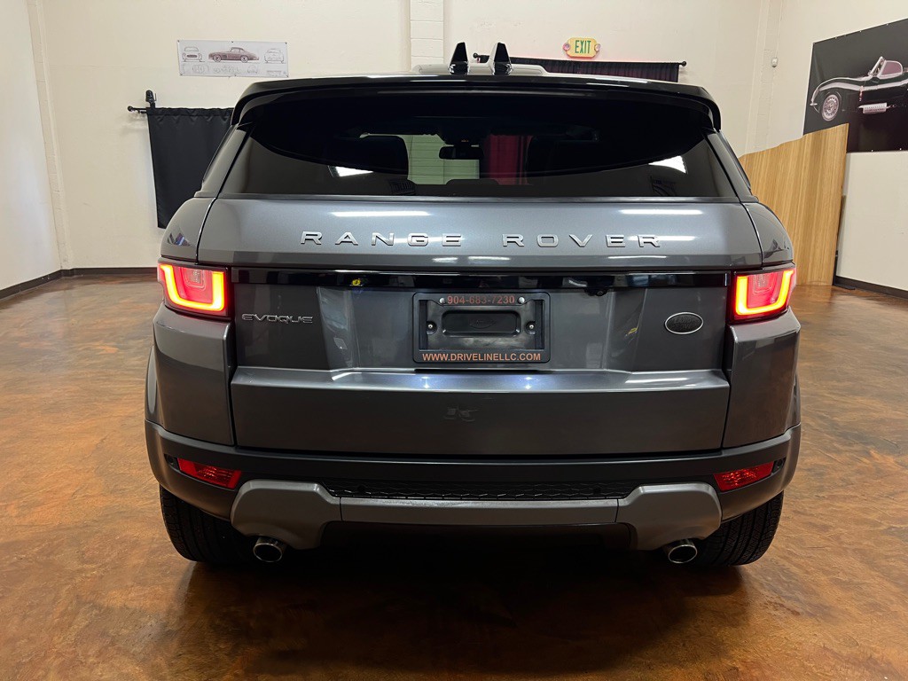 2019 Land Rover Range Rover Evoque Image 8