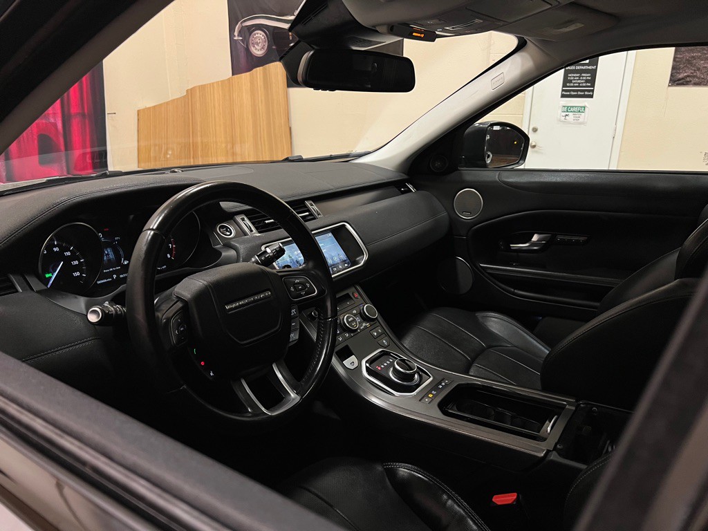 2019 Land Rover Range Rover Evoque Image 11