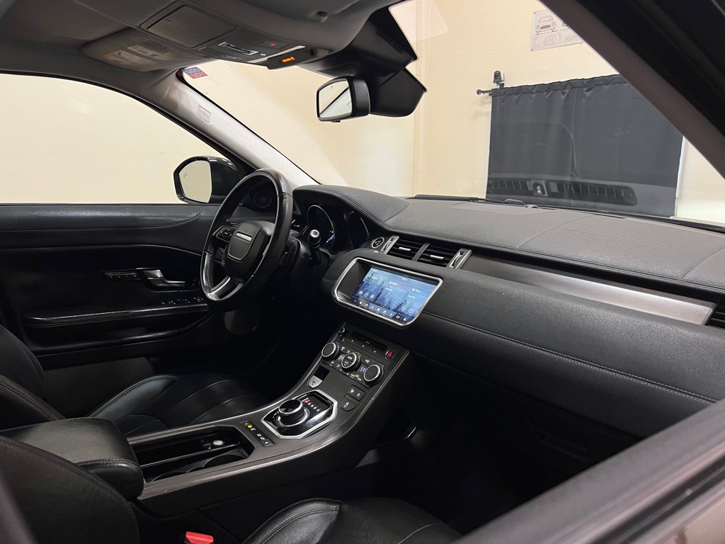 2019 Land Rover Range Rover Evoque Image 13
