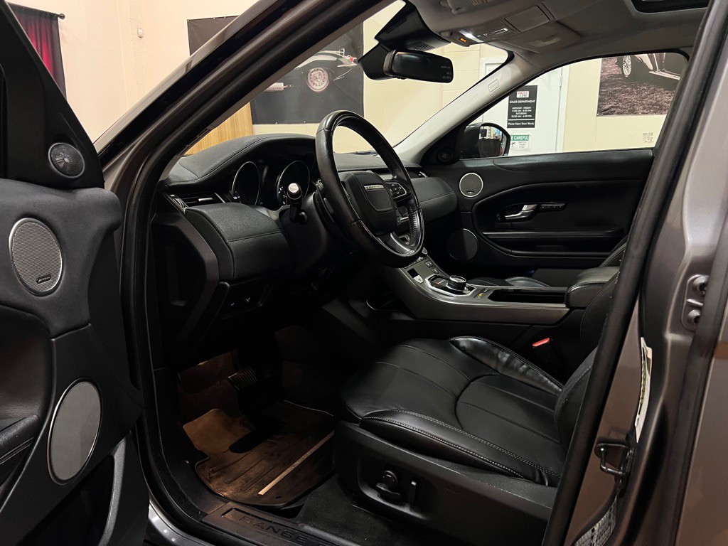 2019 Land Rover Range Rover Evoque Image 14