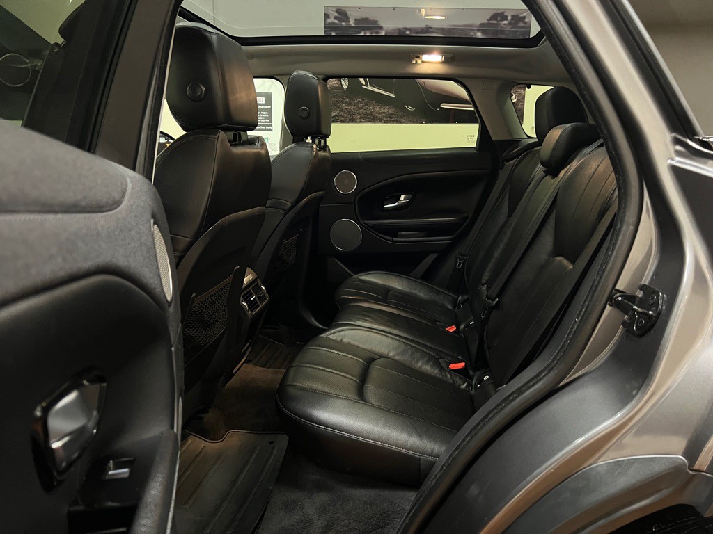 2019 Land Rover Range Rover Evoque Image 18