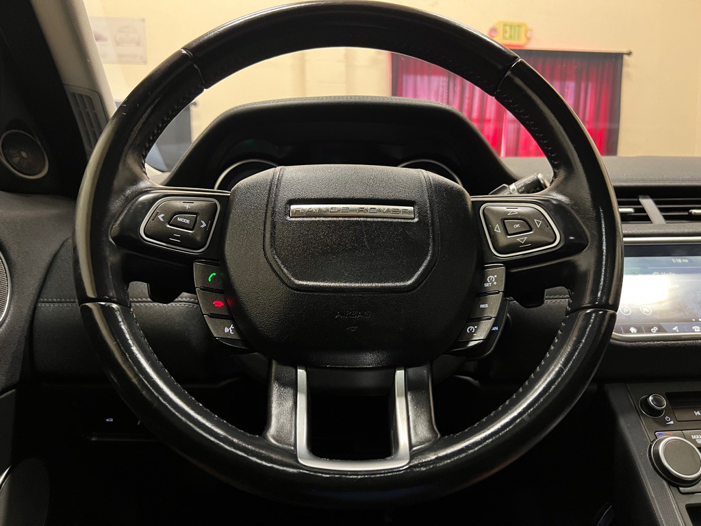 2019 Land Rover Range Rover Evoque Image 32