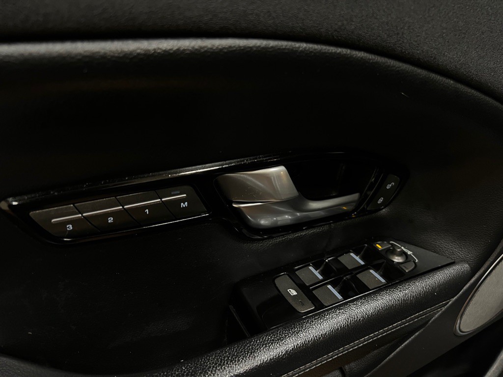 2019 Land Rover Range Rover Evoque Image 33