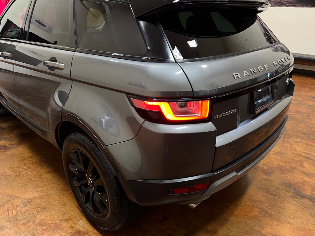 2019 Land Rover Range Rover Evoque Image 48