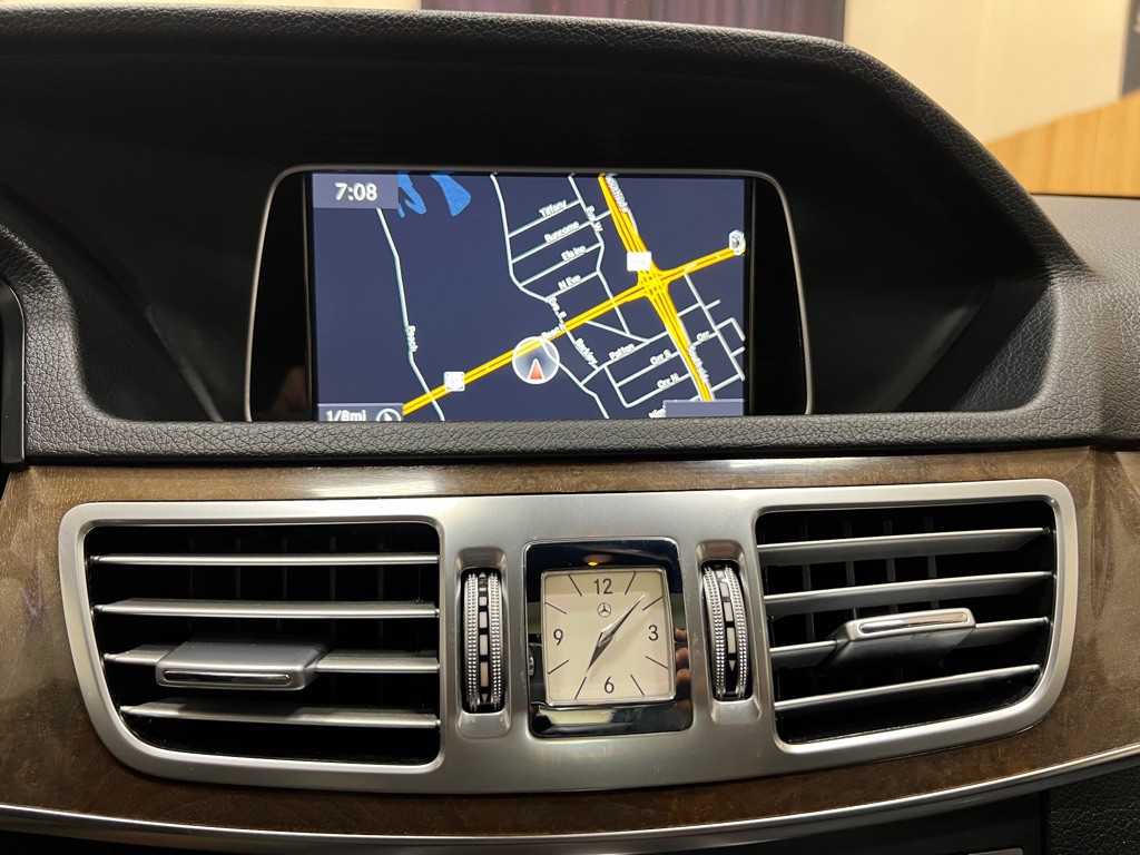 2014 Mercedes-Benz E-Class Image 33