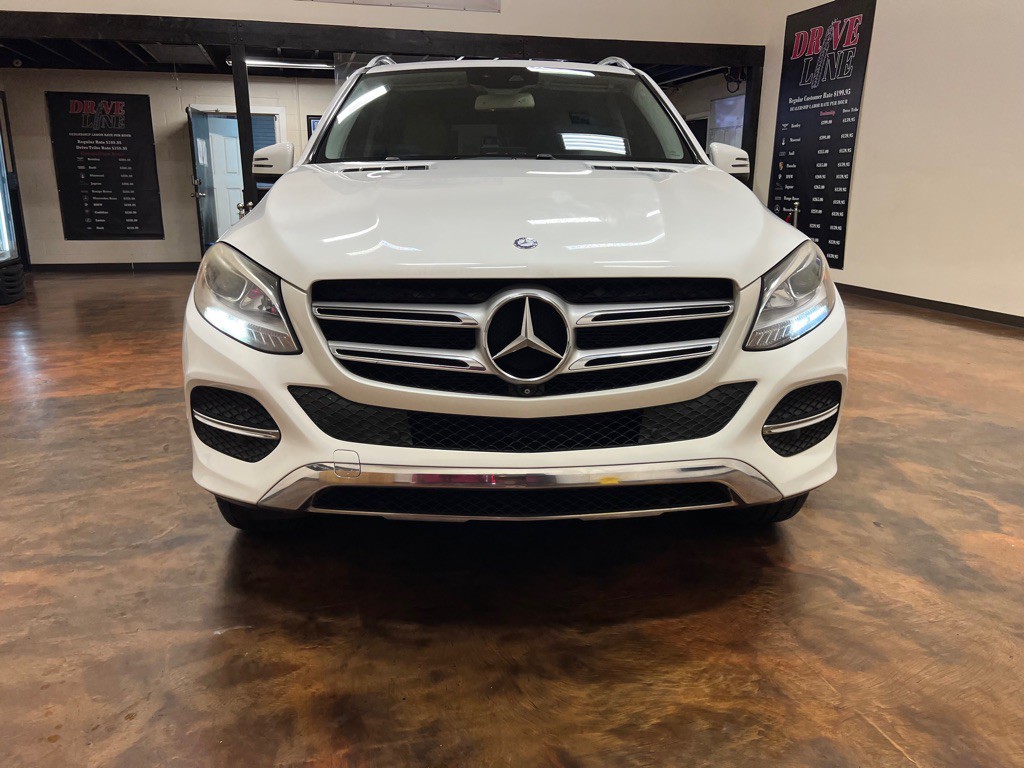 2016 Mercedes-Benz GLE-Class Image 4