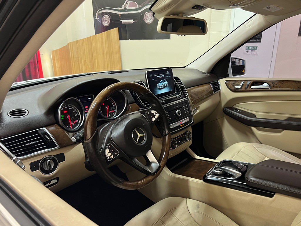2016 Mercedes-Benz GLE-Class Image 11