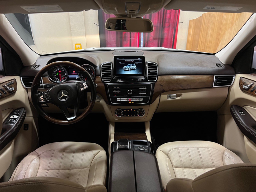 2016 Mercedes-Benz GLE-Class Image 12