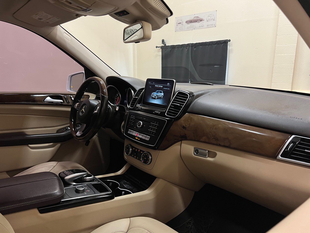 2016 Mercedes-Benz GLE-Class Image 13