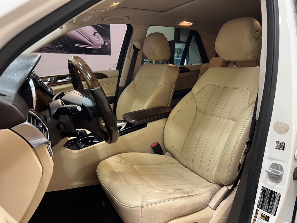 2016 Mercedes-Benz GLE-Class Image 16