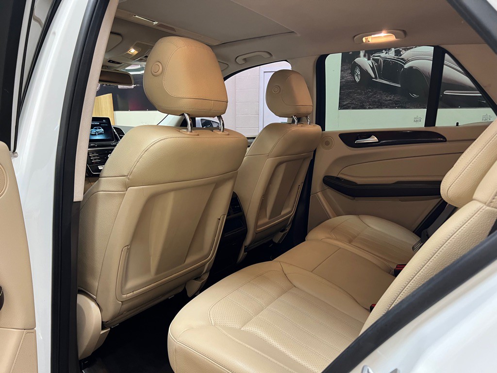 2016 Mercedes-Benz GLE-Class Image 17
