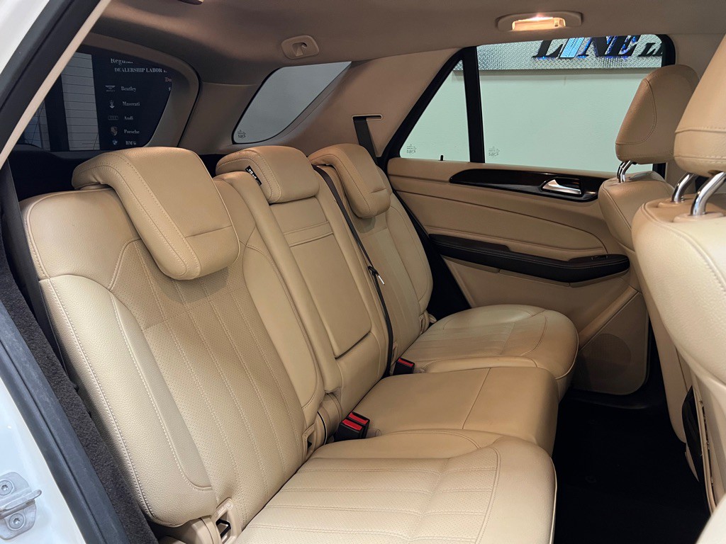 2016 Mercedes-Benz GLE-Class Image 21