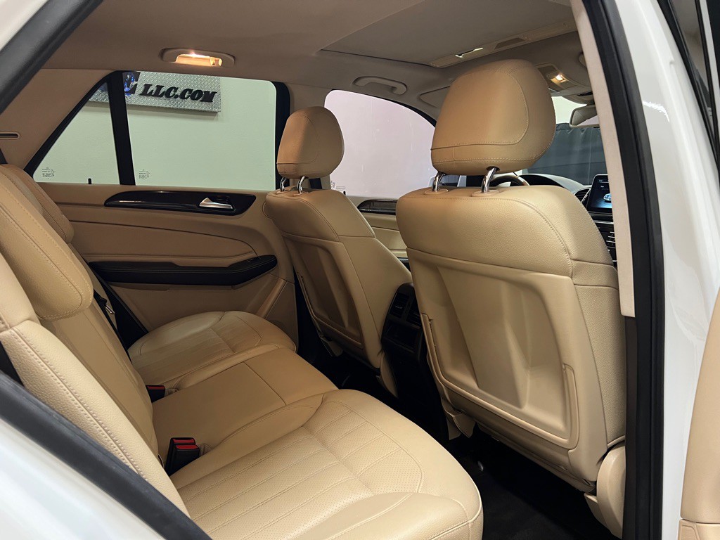 2016 Mercedes-Benz GLE-Class Image 23