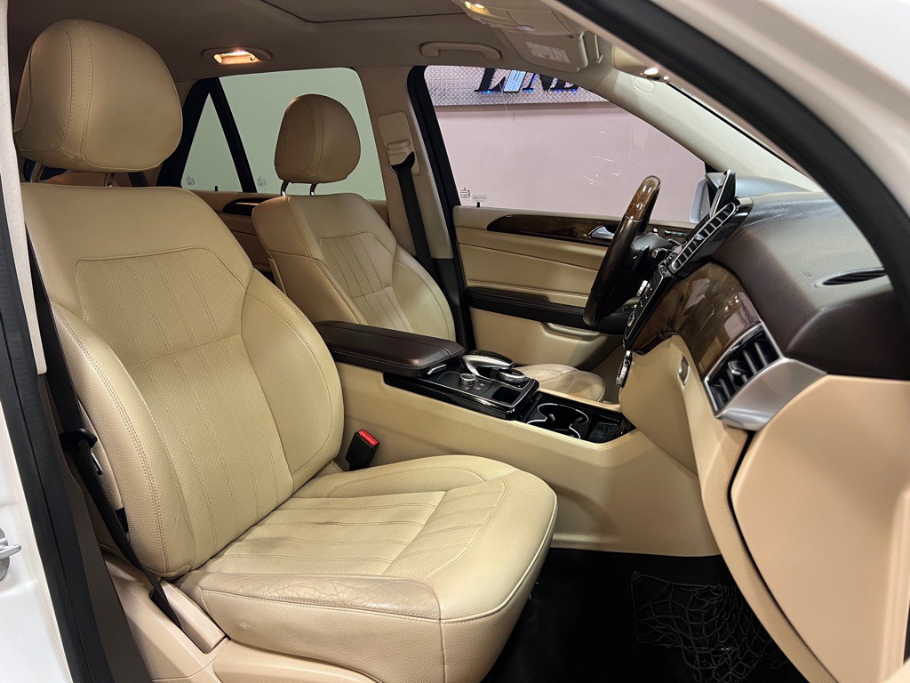 2016 Mercedes-Benz GLE-Class Image 24