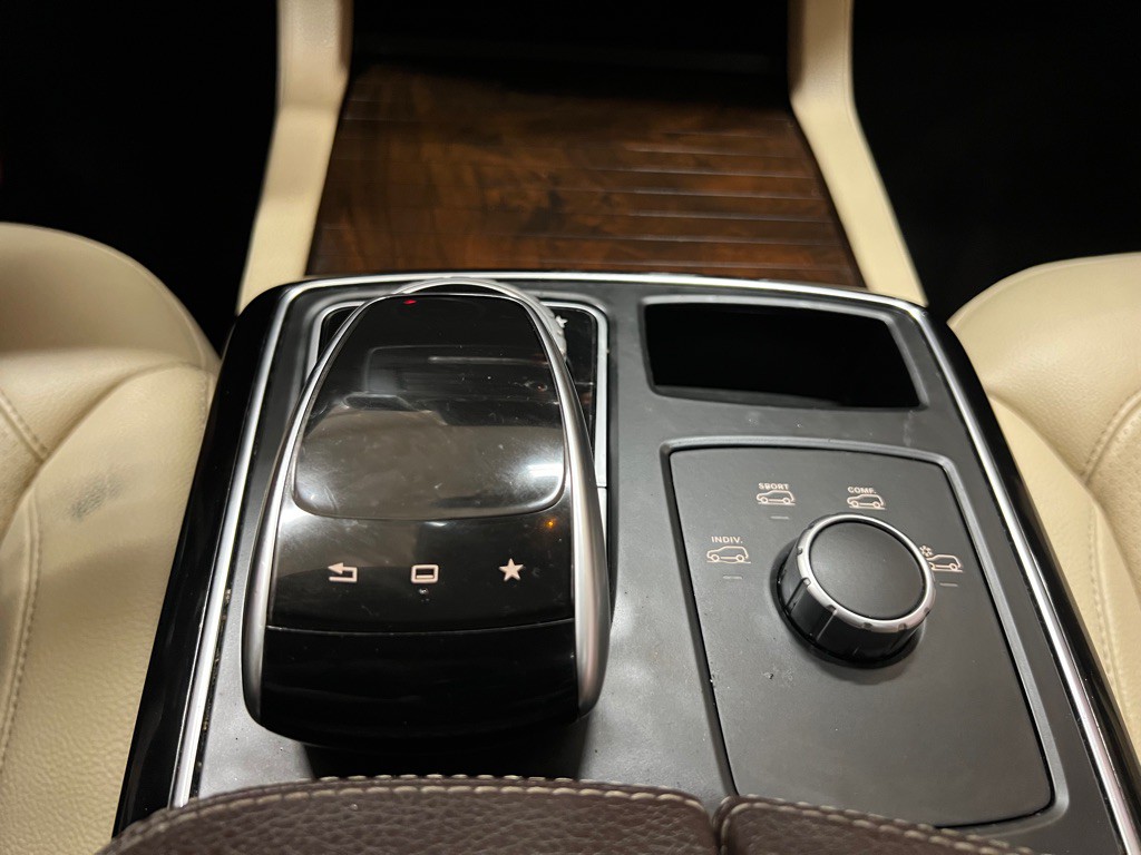 2016 Mercedes-Benz GLE-Class Image 32