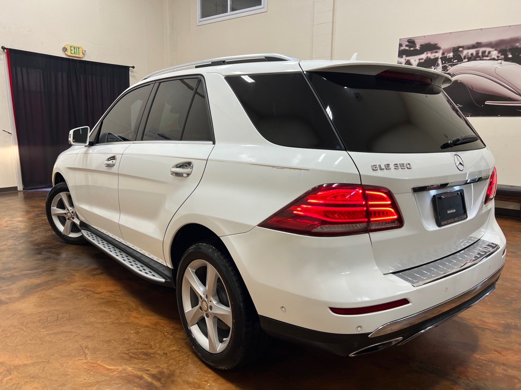 2016 Mercedes-Benz GLE-Class Image 38