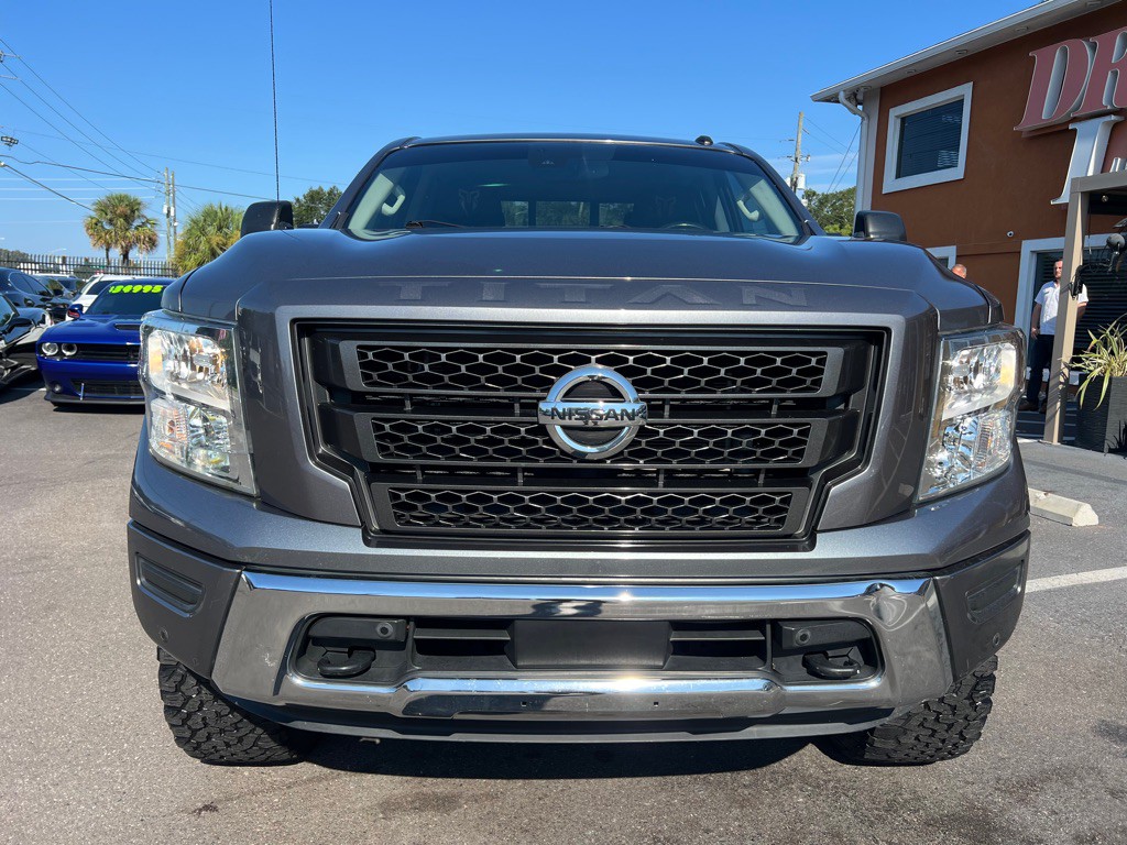 2021 Nissan Titan Image 4