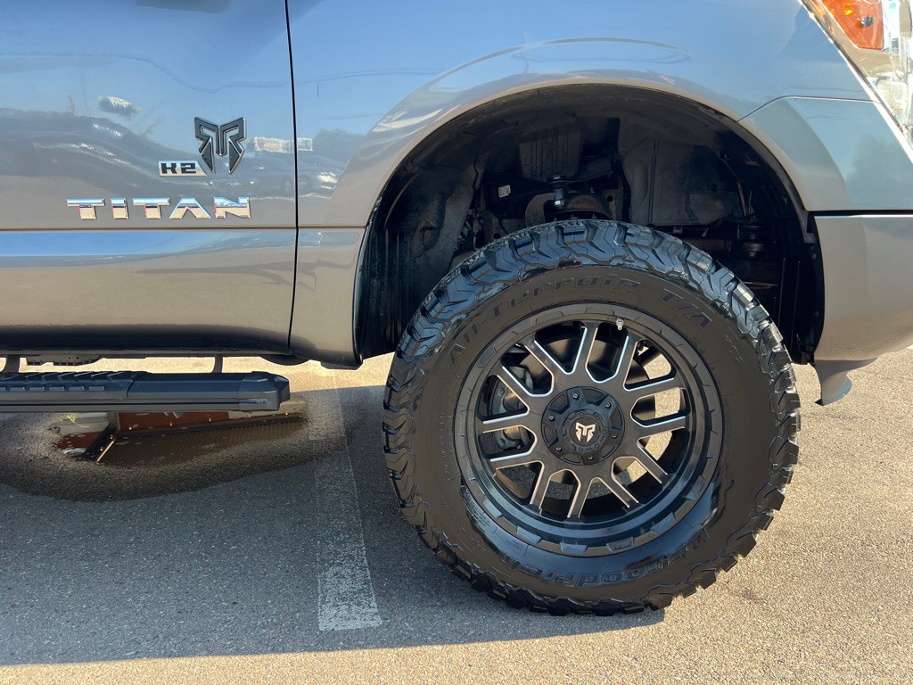 2021 Nissan Titan Image 12
