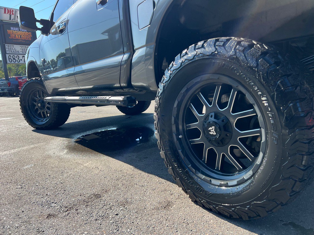 2021 Nissan Titan Image 43