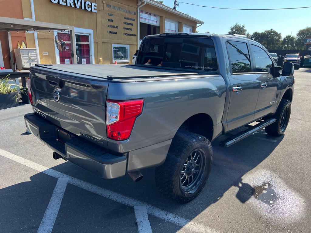 2021 Nissan Titan Image 52