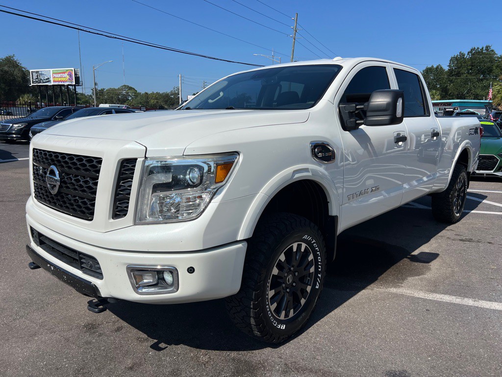 2018 Nissan Titan Image 5