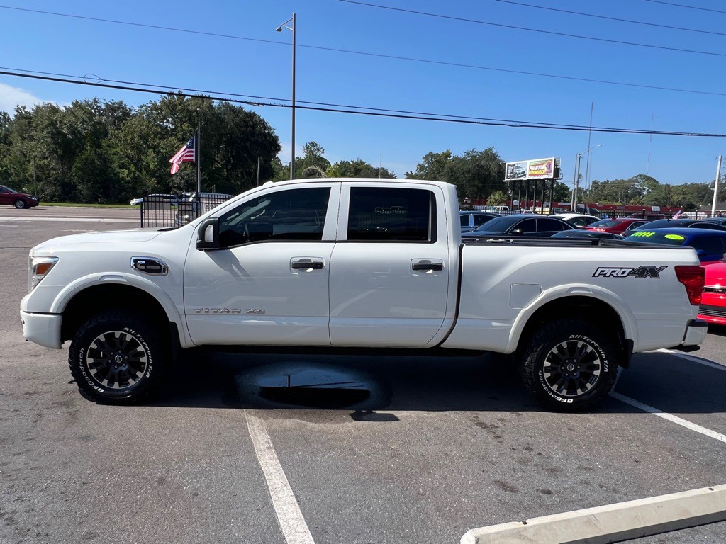 2018 Nissan Titan Image 6