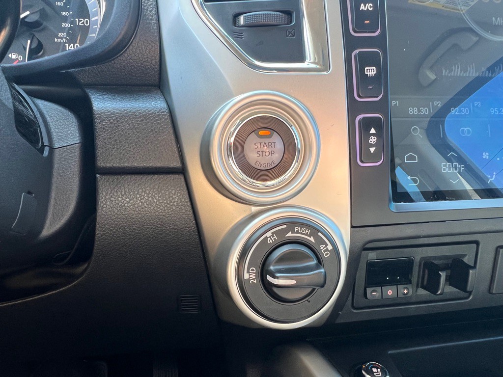 2018 Nissan Titan Image 41
