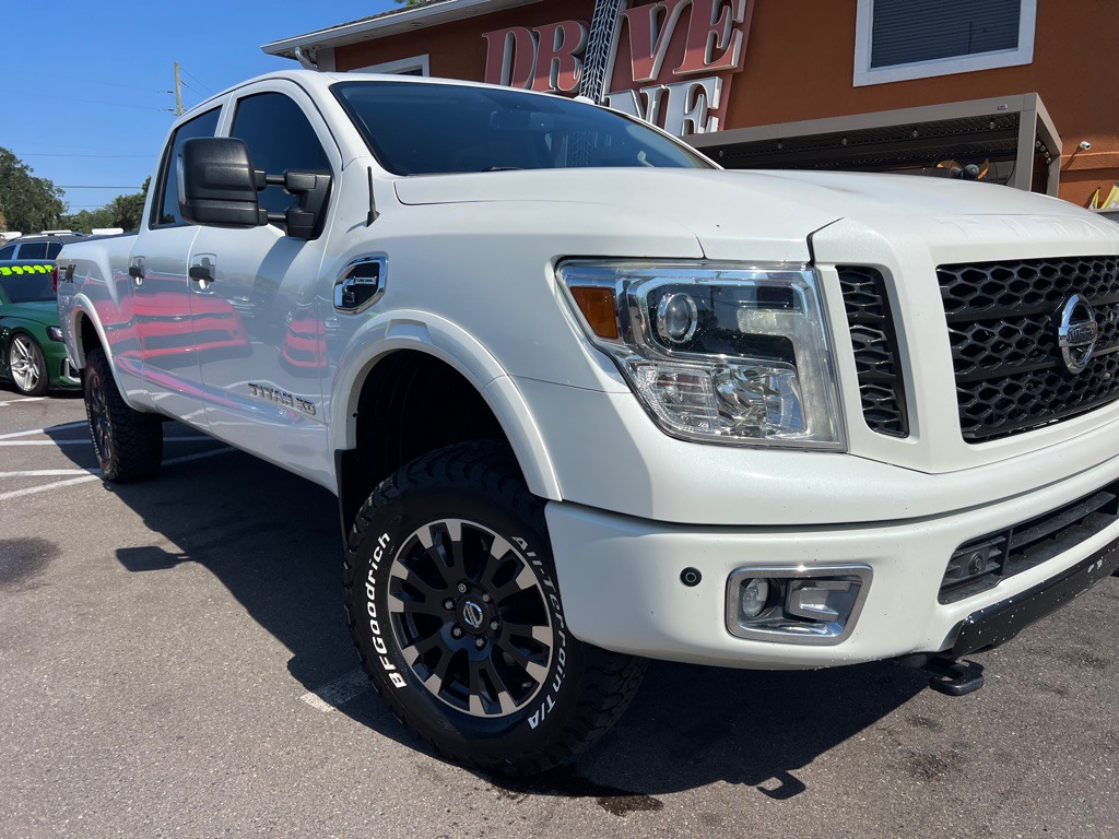 2018 Nissan Titan Image 48