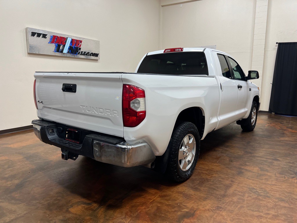 2017 Toyota Tundra Image 8