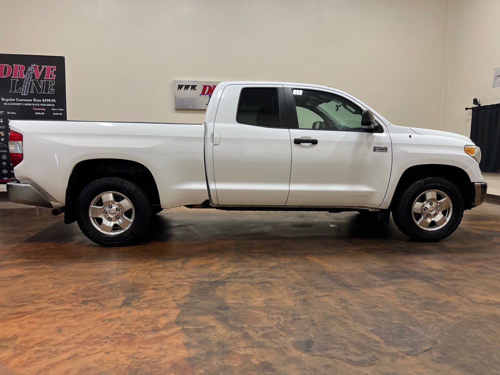 2017 Toyota Tundra Image 9