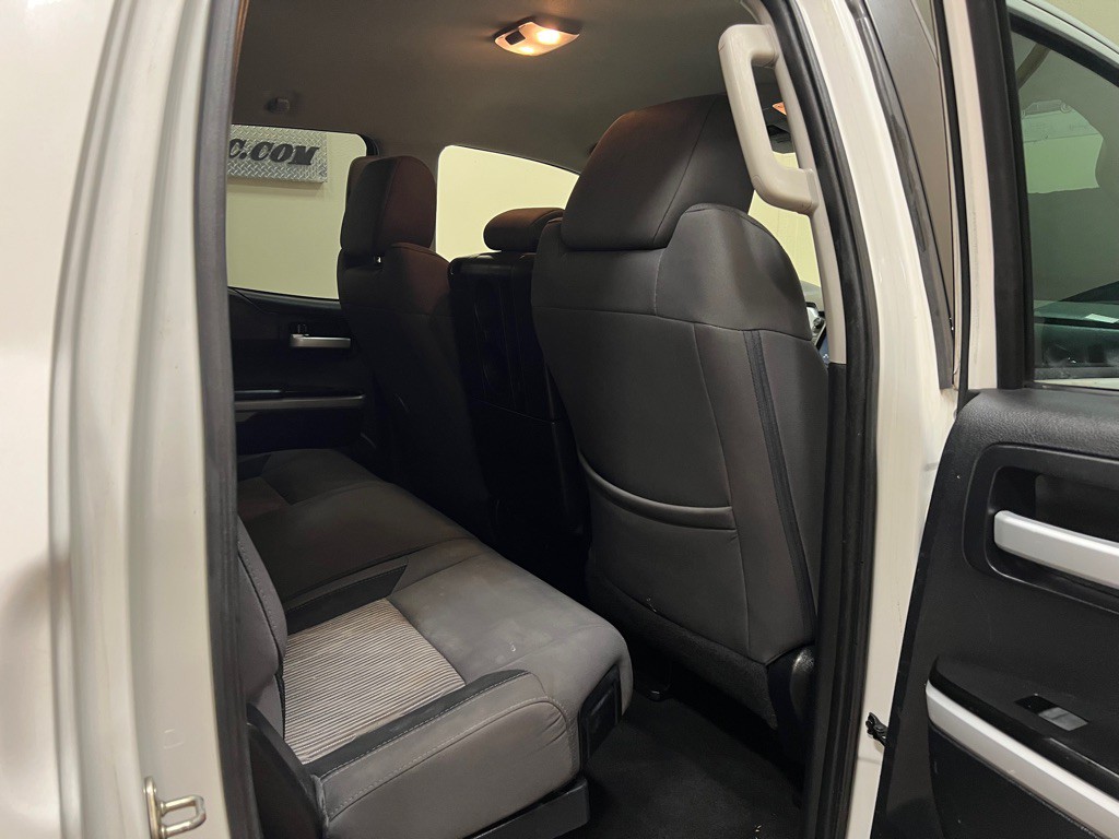 2017 Toyota Tundra Image 23