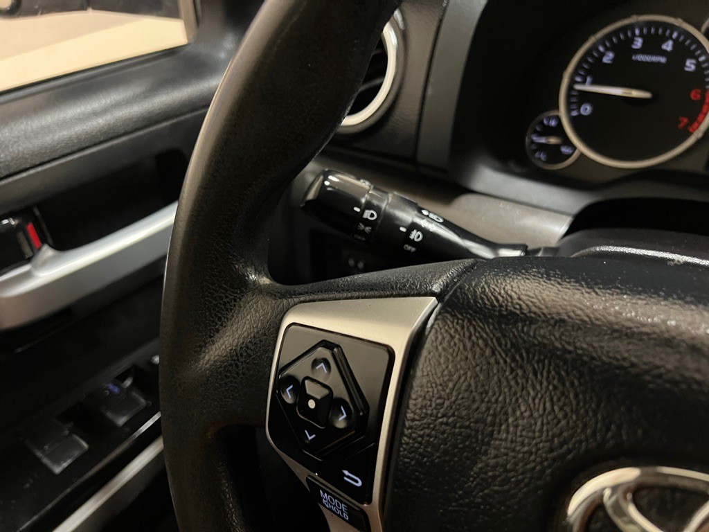 2017 Toyota Tundra Image 34