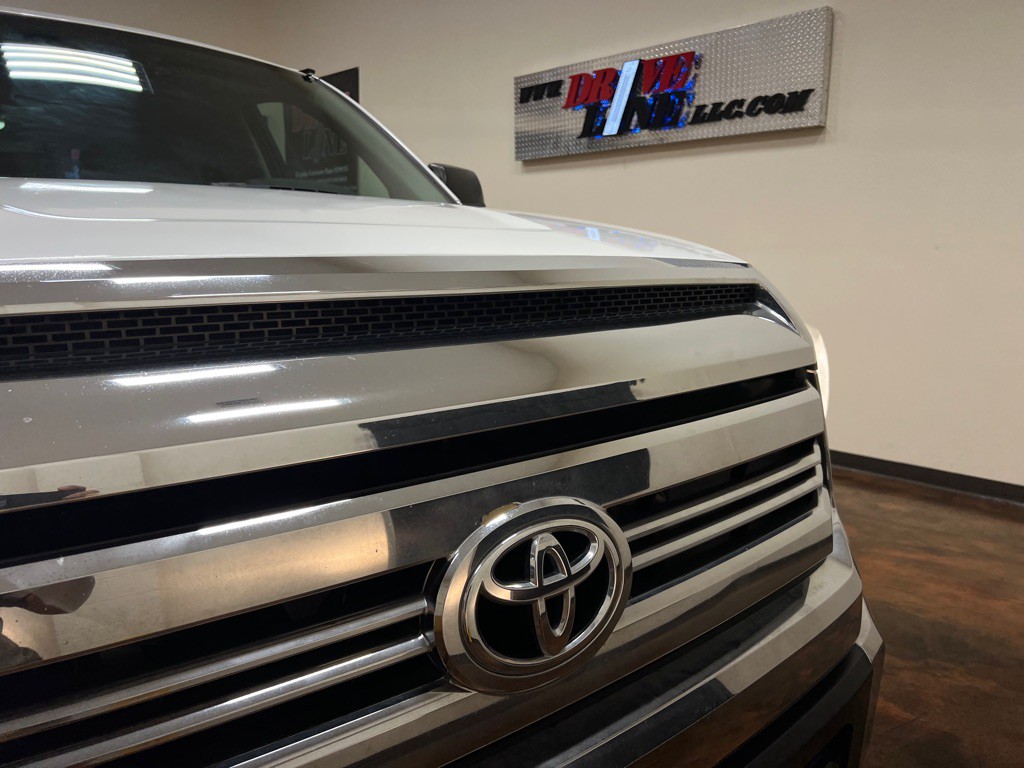 2017 Toyota Tundra Image 43