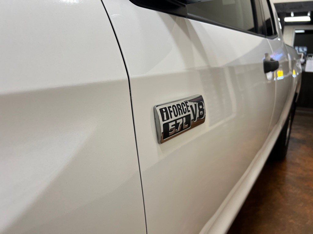 2017 Toyota Tundra Image 44