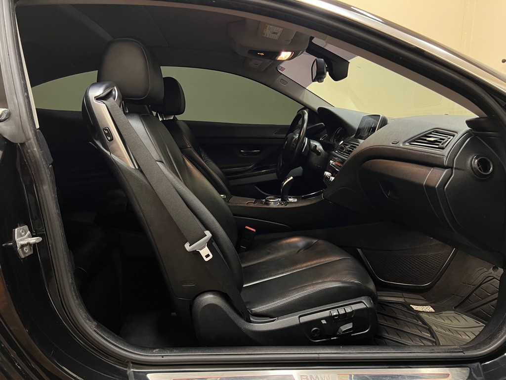 2016 BMW 6 Series Image 19