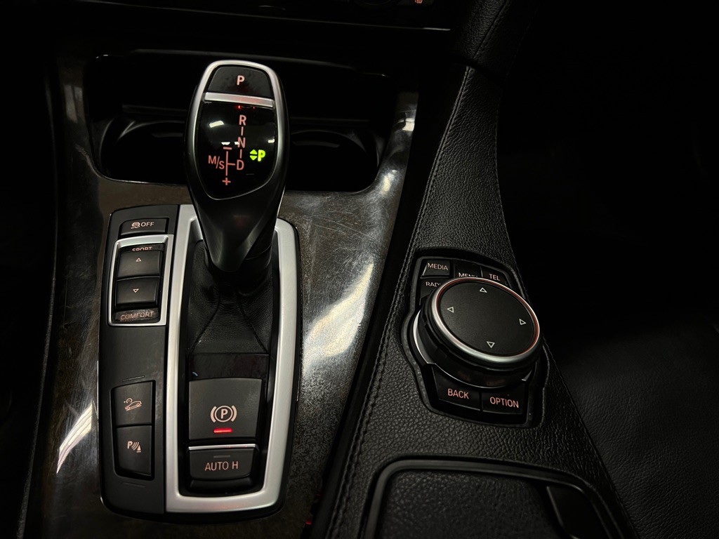 2016 BMW 6 Series Image 27