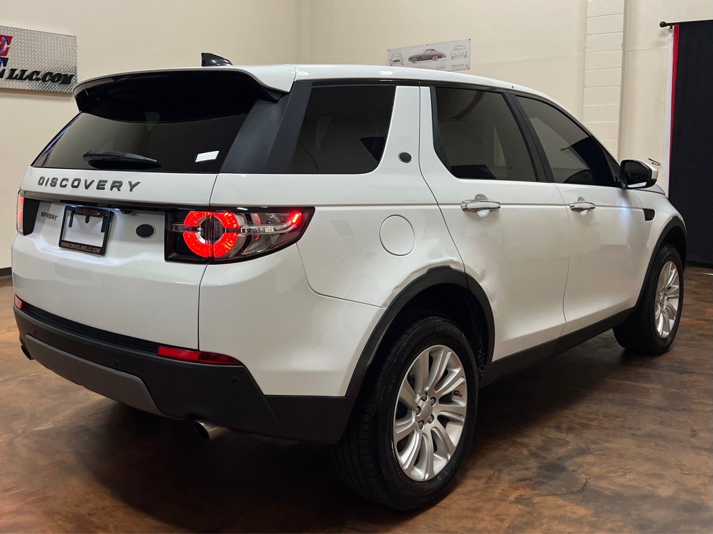 2019 Land Rover Discovery Sport Image 9